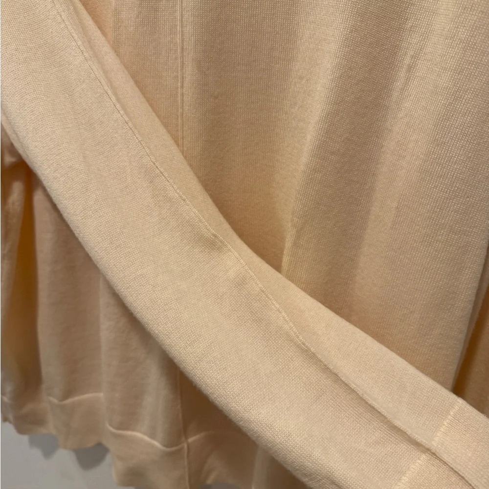 Banana Republic Cream Cardigan Sweater - Picture 4 of 5